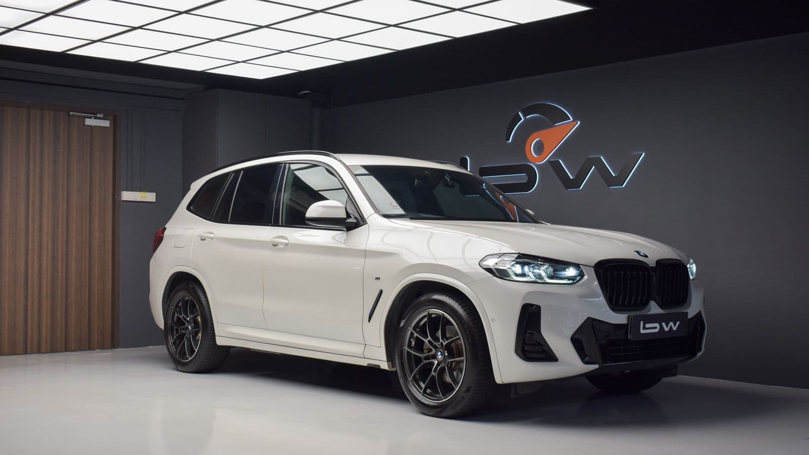 BMW X3 photo 1