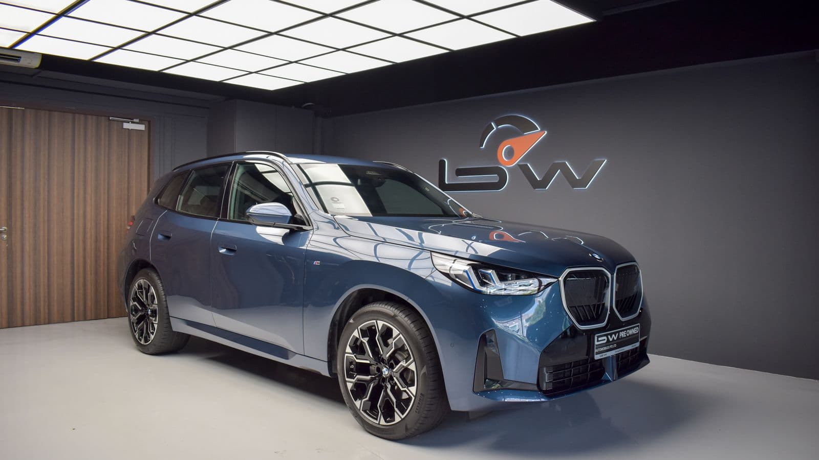 BMW X3 photo 1